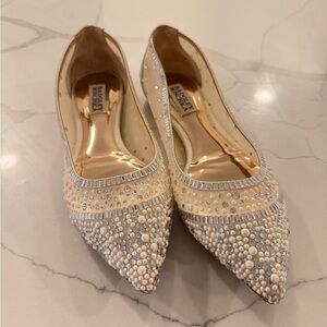 Badgley Mischka Pearl & Crystal Embellished Pointed-Toe Flats | Size 7